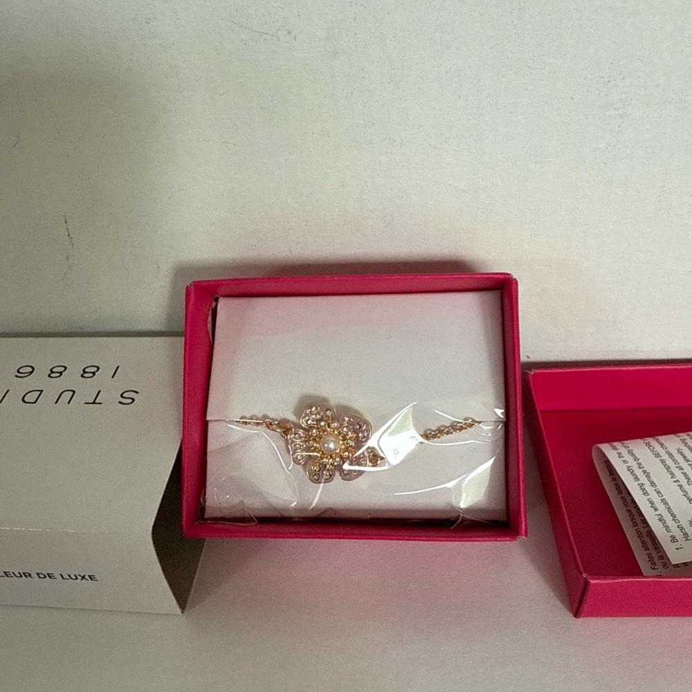 Bracelet
